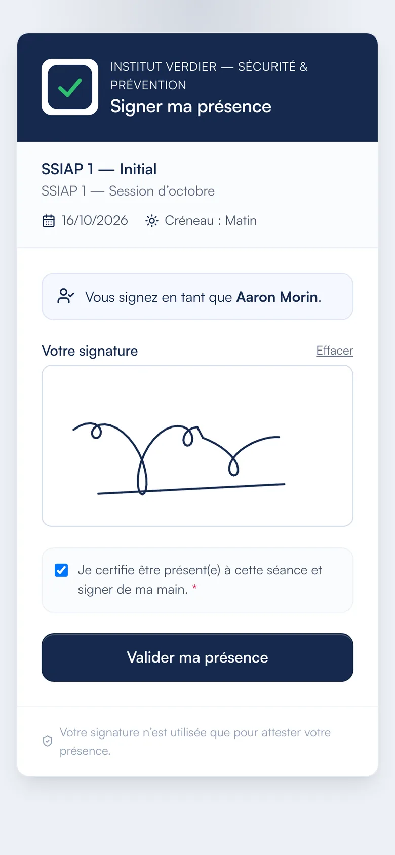 La page d’émargement de Certelio sur un téléphone : « Signer ma présence », la séance du jour, la signature tracée au doigt et la case d’attestation cochée.