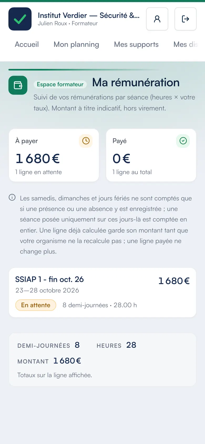 Le portail formateur de Certelio sur un téléphone : sa rémunération par séance, à payer et payée.